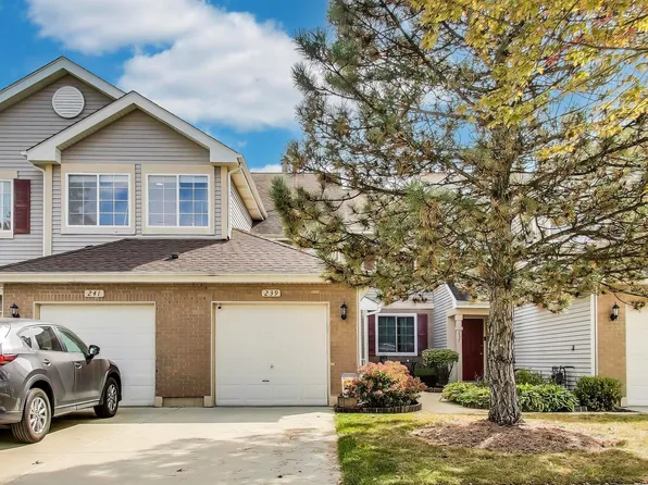 239 Camel Bend Ct, Schaumburg, IL 60194