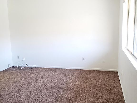 4th image of 123 Tennessee St