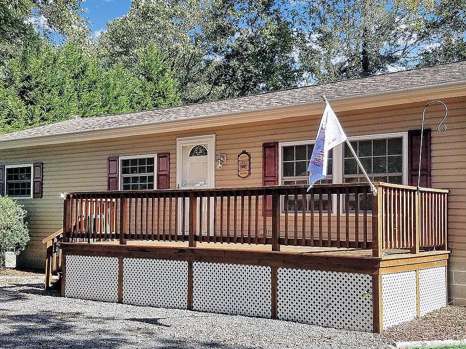 1st image of 23773 Elmwood Ave E