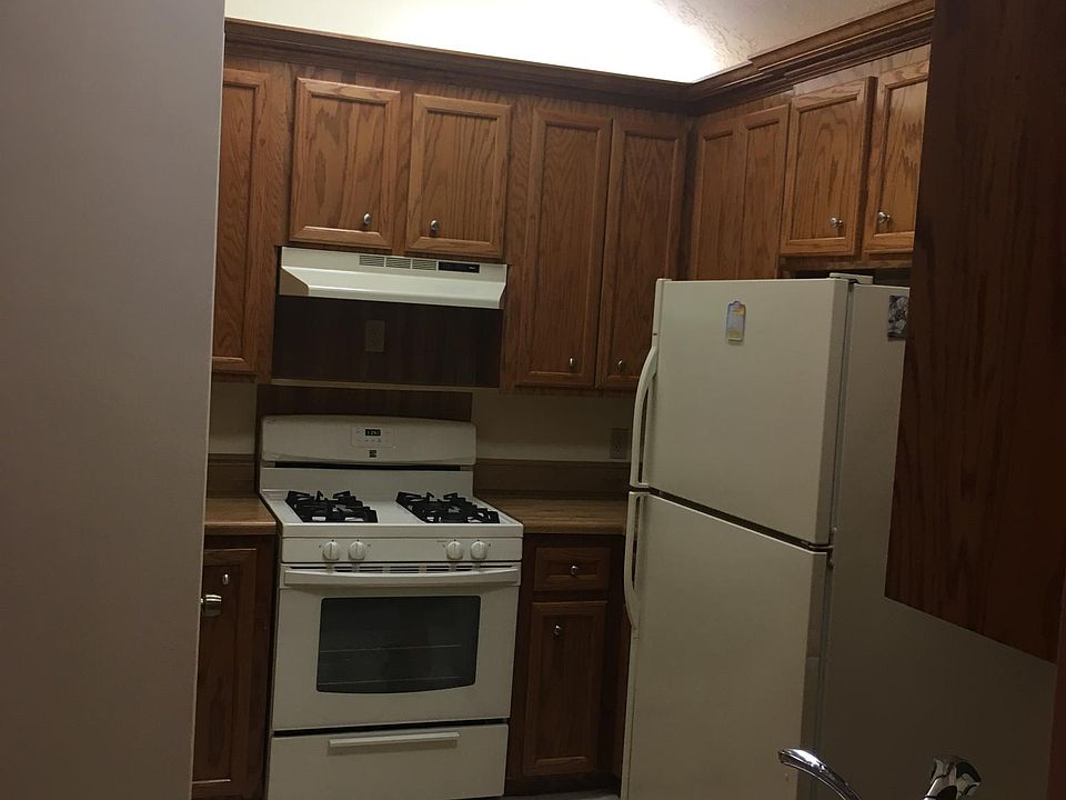 1st image of 917 Briarcreek Dr