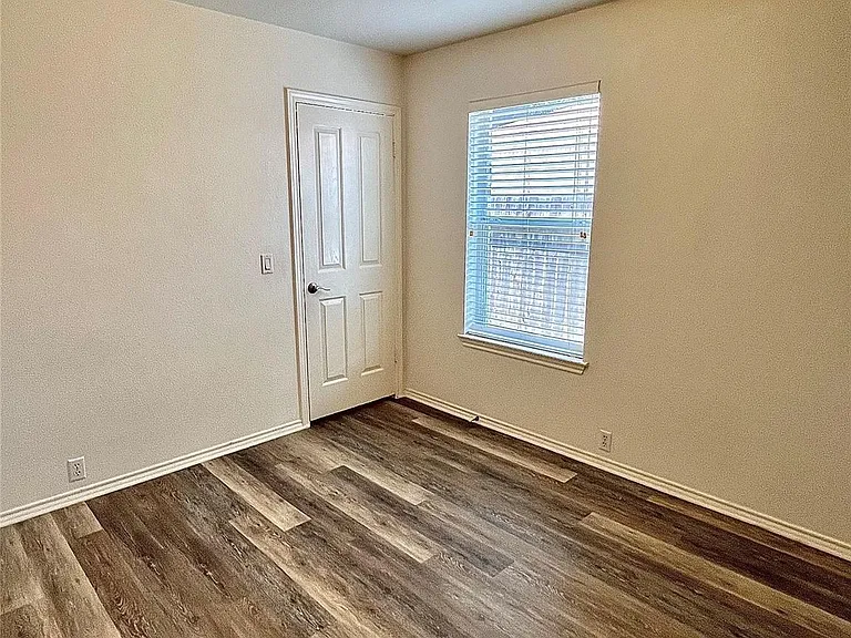 2117 Kimra Ln — Photo 30