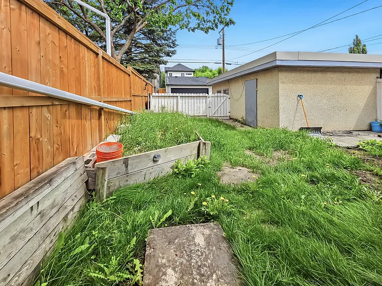 614 56th Ave SW — Photo 22
