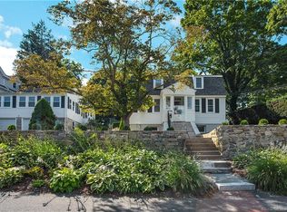 50 S Main St, Essex, CT 06426