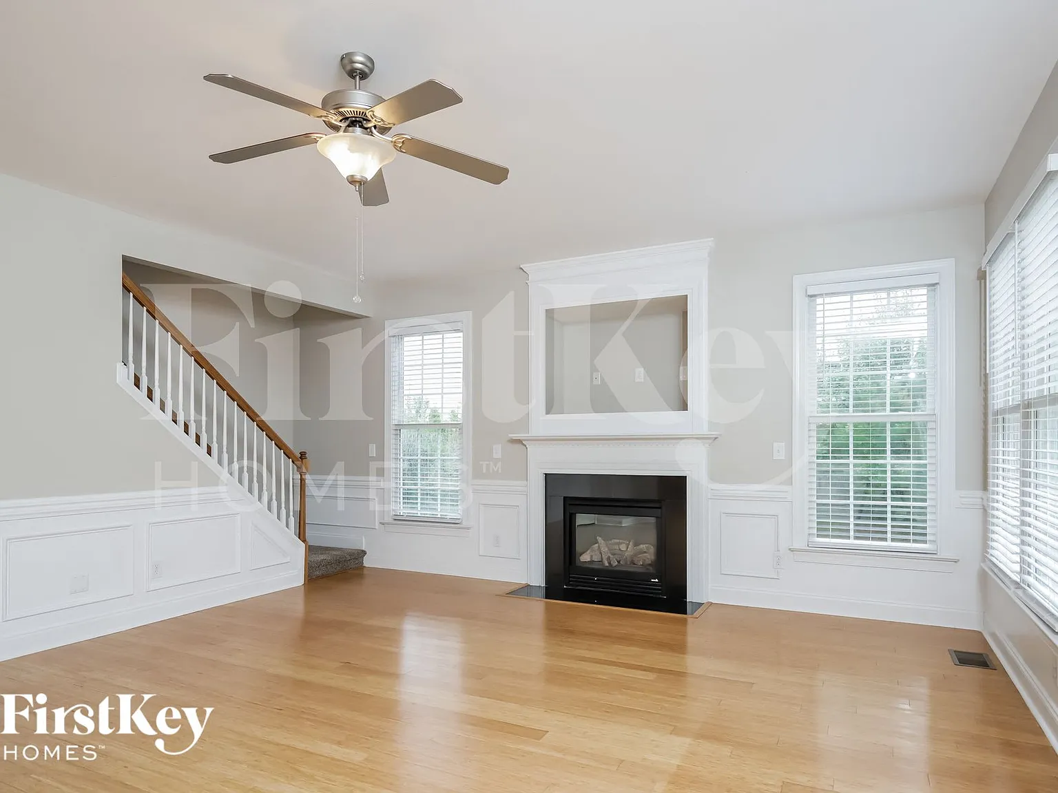 4 bed, 3.0 bath, 3241 sqft, $2,620 — Photo 2