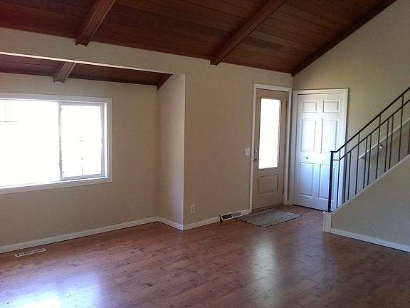 2nd image of 25 Dana Cir