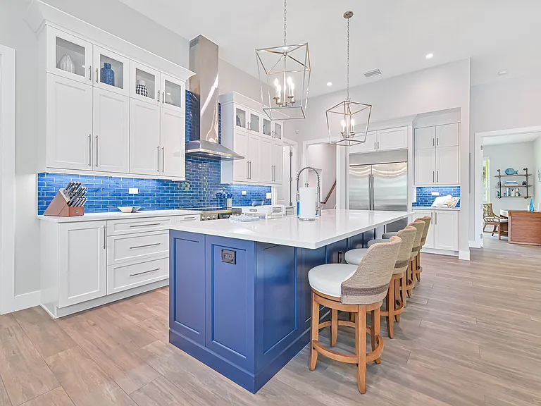 Gourmet kitchen