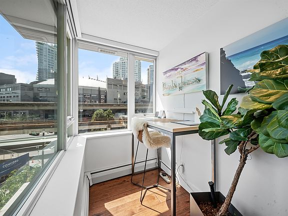 5th image of 688 Abbott St #502