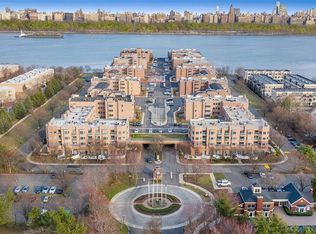 316 Ellery Ct #316, Edgewater, NJ 07020