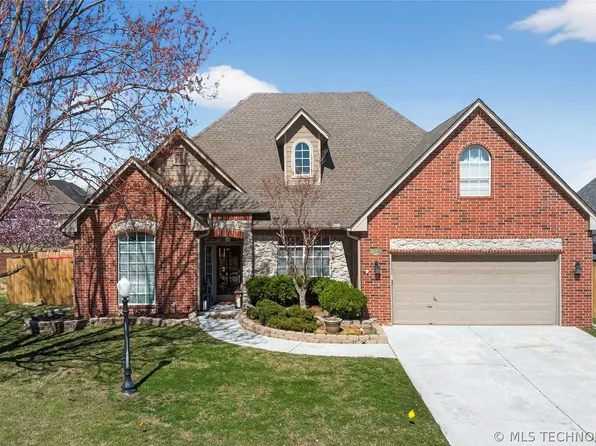 10203 E 93rd St N, Owasso, OK 74055