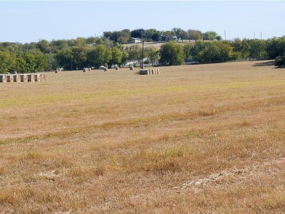 2nd image of 400 County Road 129