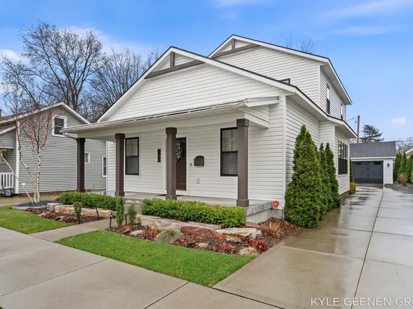 140 W 10th St, Holland, MI 49423