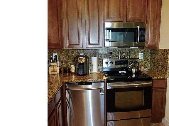 5th image of 904 NE 16th Ave #904