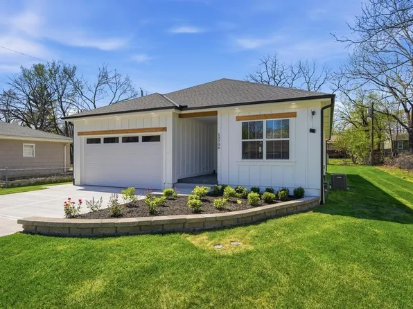 12706 10th St, Grandview, MO 64030