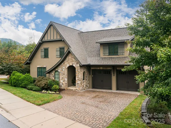 87 Chantilly Dr, Asheville, NC 28804