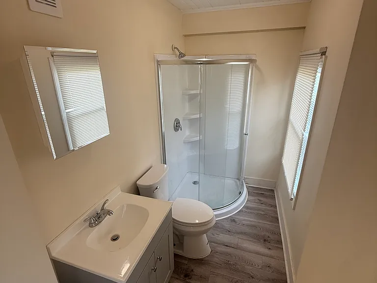 209 Highland Ave — Photo 7