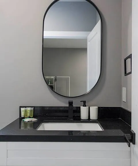 1220 NW 30th St #1-B — Photo 8