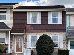 104 Hanover St, Middletown, PA 17057
