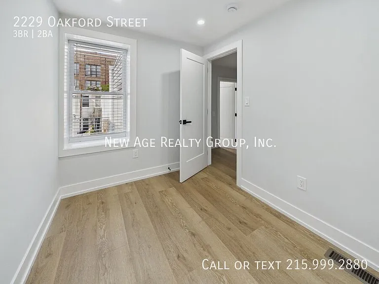 2229 Oakford St — Photo 9