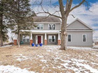 2202 Bloomingdale Rd, Bloomington, IL 61705