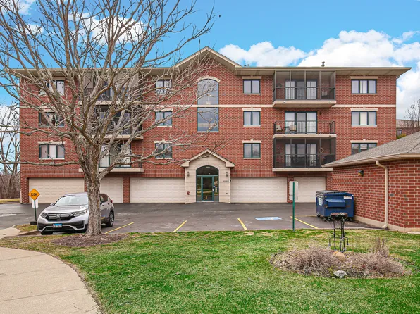 6860 W Winding Trl Unit 404, Oak Forest, IL 60452