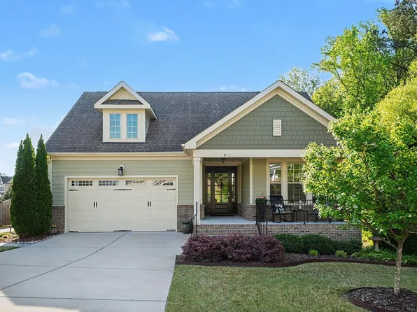 811 King Lake Ct, Fuquay Varina, NC 27526