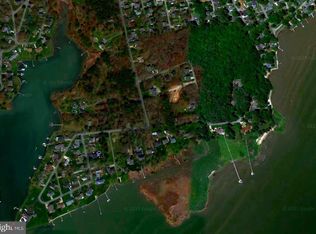 949 Marzoff Rd, Deale, MD 20751