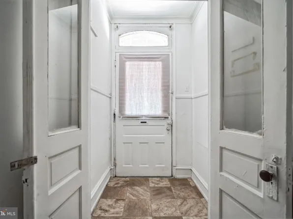 760 N 43rd St, Philadelphia, PA 19104