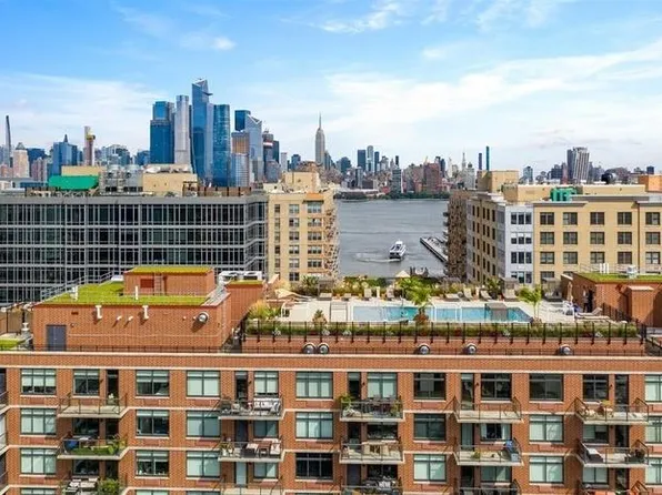 1400 Hudson Street image 1 of 11
