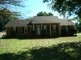 1011 Meadowbrook Rd, Murfreesboro, TN 37129