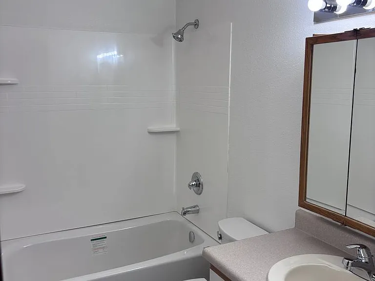 401 E 45th Ave #1 — Photo 7