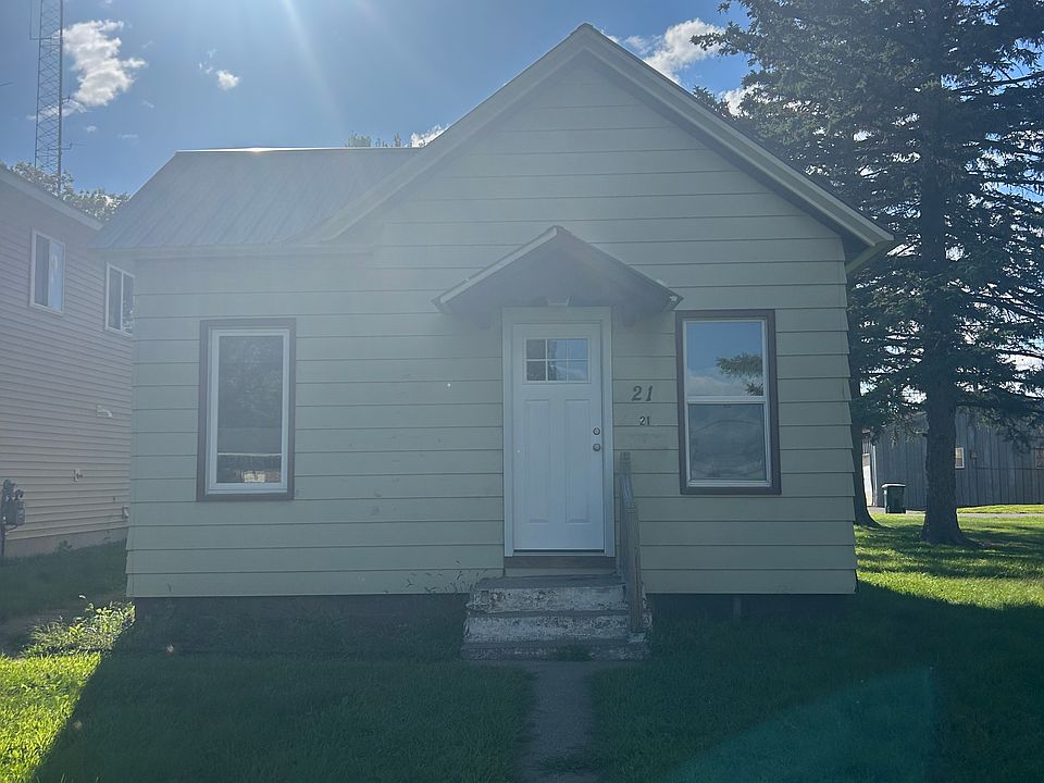 1st image of 21 12th Ave S