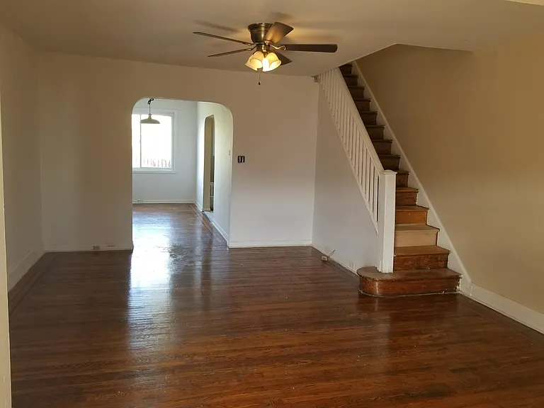 6335 Chester Ave — Photo 2