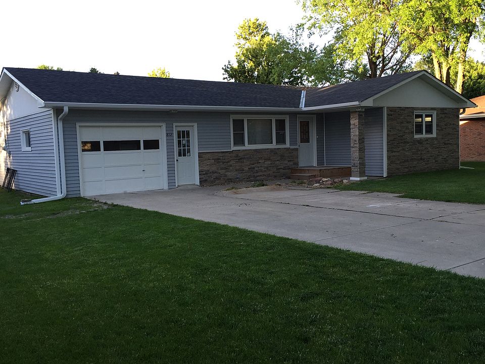 1st image of 812 1st St