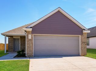 2003 Crimson Lake Blvd, El Reno, OK 73036