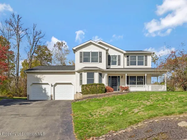 104 Beech Tree Cir, Clarks Summit, PA 18411