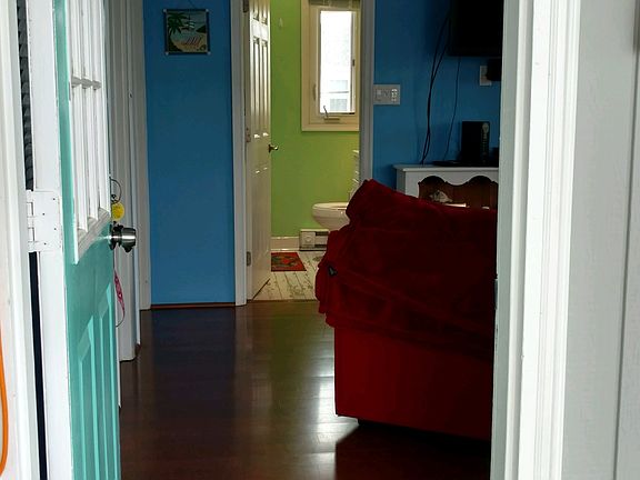 5th image of 126 Read Ave Unit 9