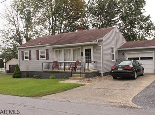 237 E Fairview Ave, Altoona, PA 16601