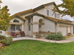 6863 Alcedo Ct, Chino, CA 91710