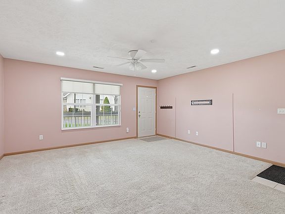4th image of 699 Scott Dr