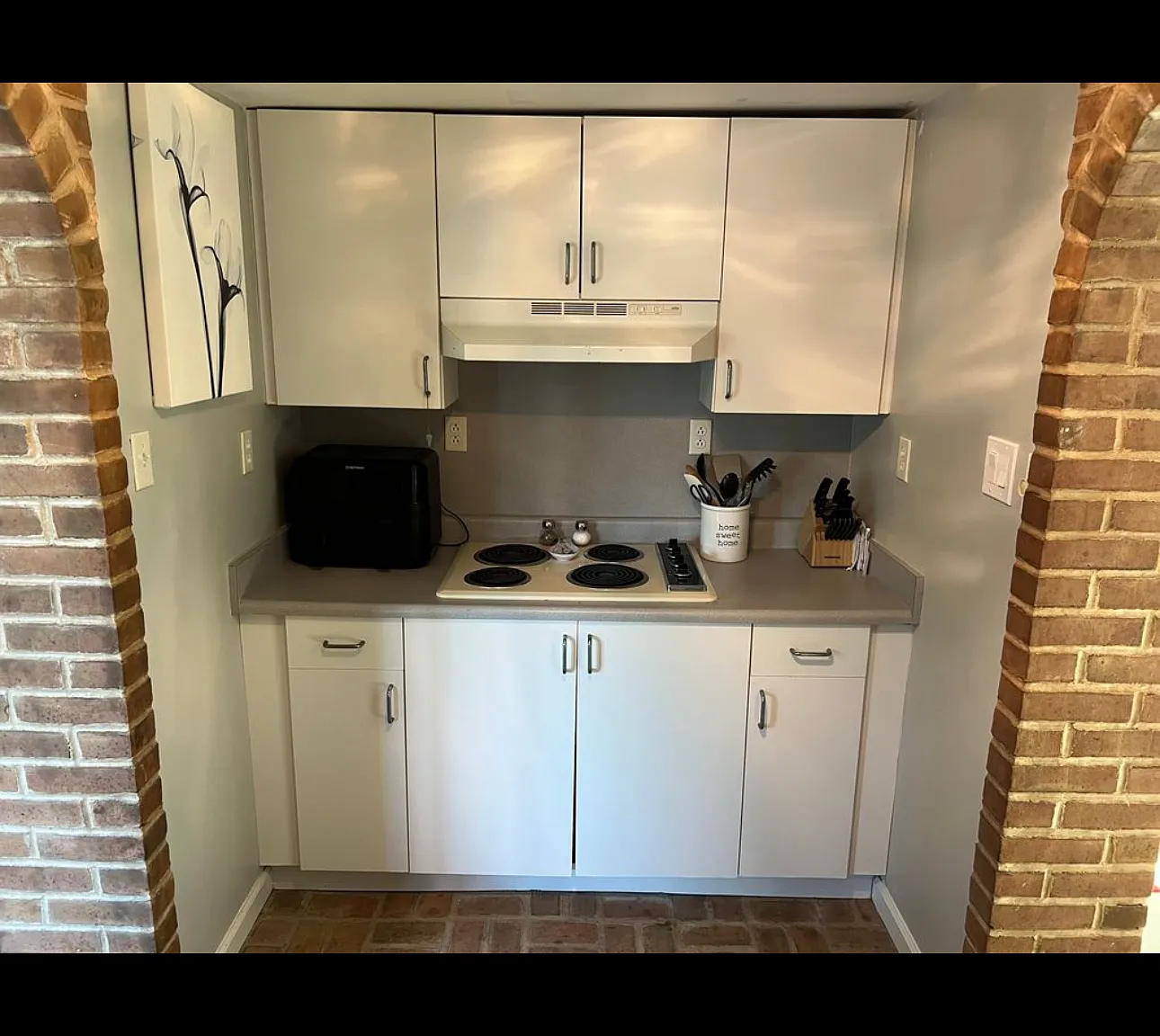 Studio, 800 sqft, $1,100 — Photo 4