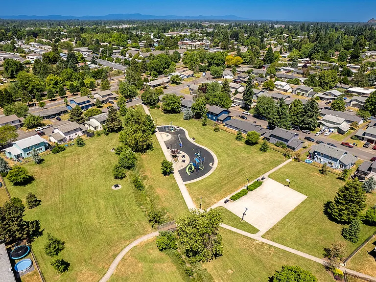 Pacific Park | Exterior