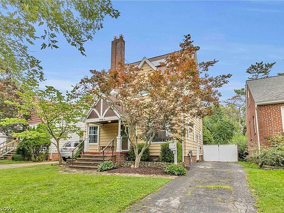 2nd image of 8102 Fernhill Ave