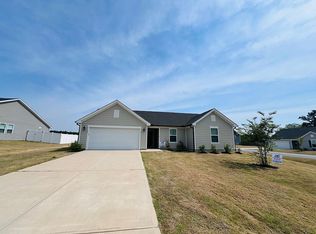 16 Tarleton Dr, Fuquay Varina, NC 27526