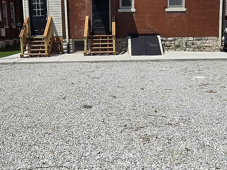 218A N Jackson St #A — Photo 23