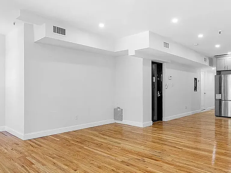 544 6th Ave #2 — Photo 10