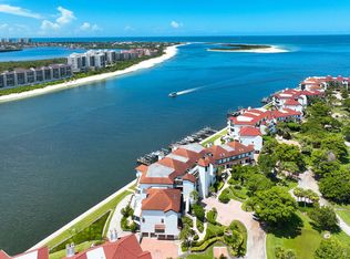 324 La Peninsula Blvd, Naples, FL 34113