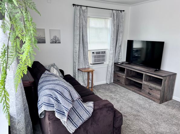 (undisclosed Address)