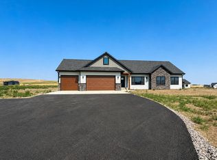 141 Barn Wood Ln, Great Falls, MT 59405
