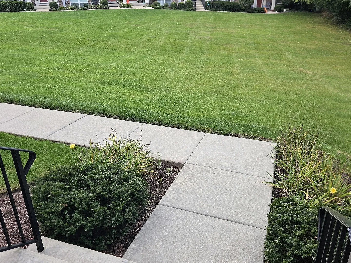 3 bed, 2.5 bath, 2175 sqft, $3,000 — Photo 2