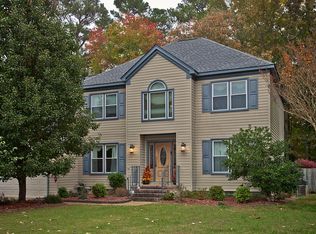 123 Runaway Ln, Yorktown, VA 23692